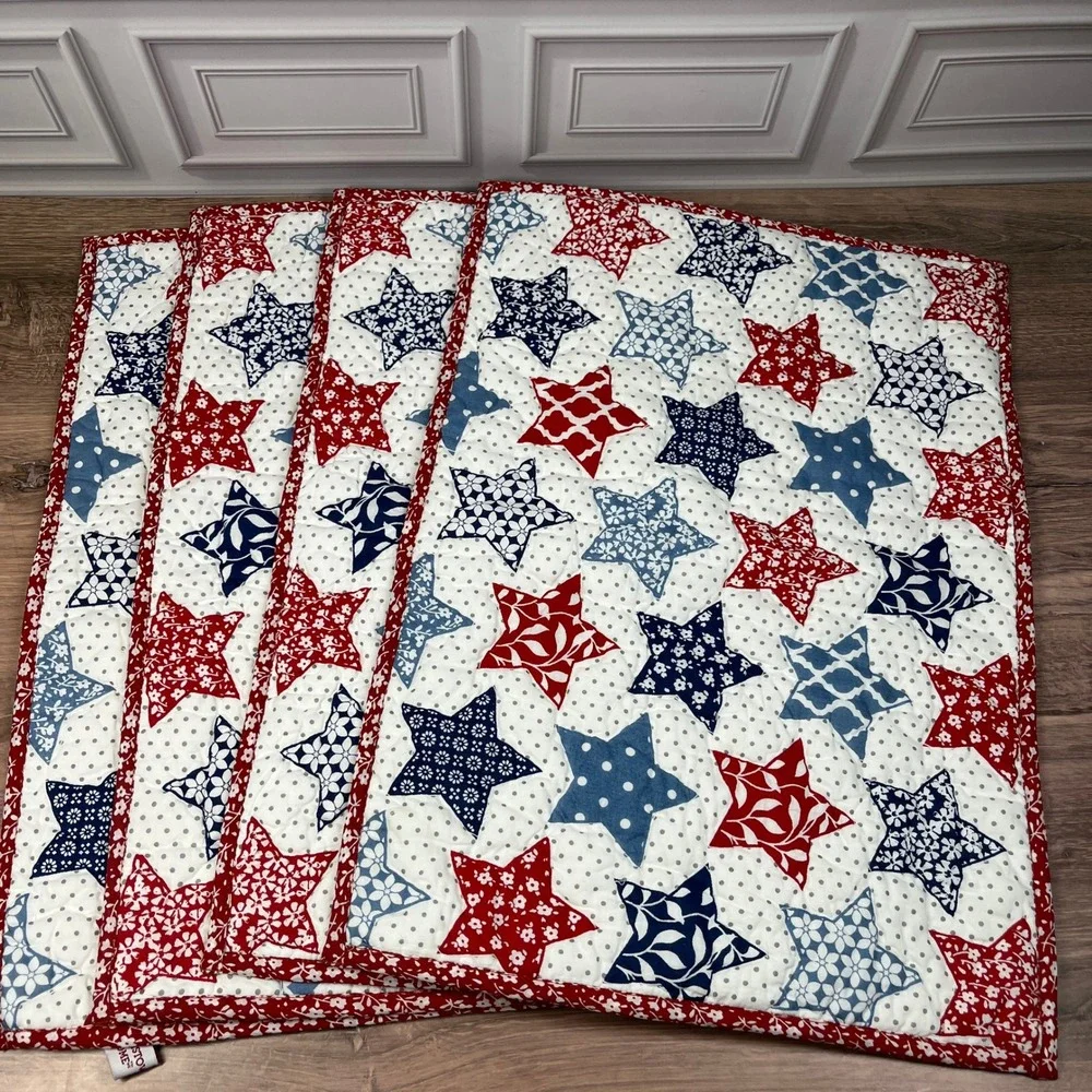 Williamstown Home Placemats Set of 4 Red White Blue Quilted Stars Reversible